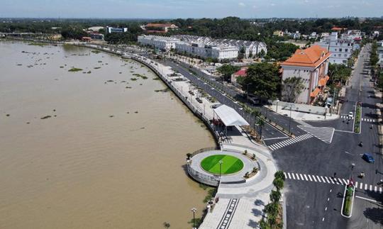 Bình Dương khánh thành phố đi bộ ven sông với chiều dài gần 1 km